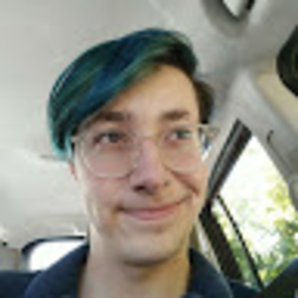 Meet your Posher, Charli - Picture 1 of 1